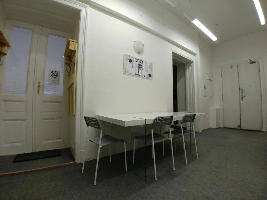 Rooms Veveri - Uvoz, 10 Min Peski Do Centru 布尔诺 外观 照片