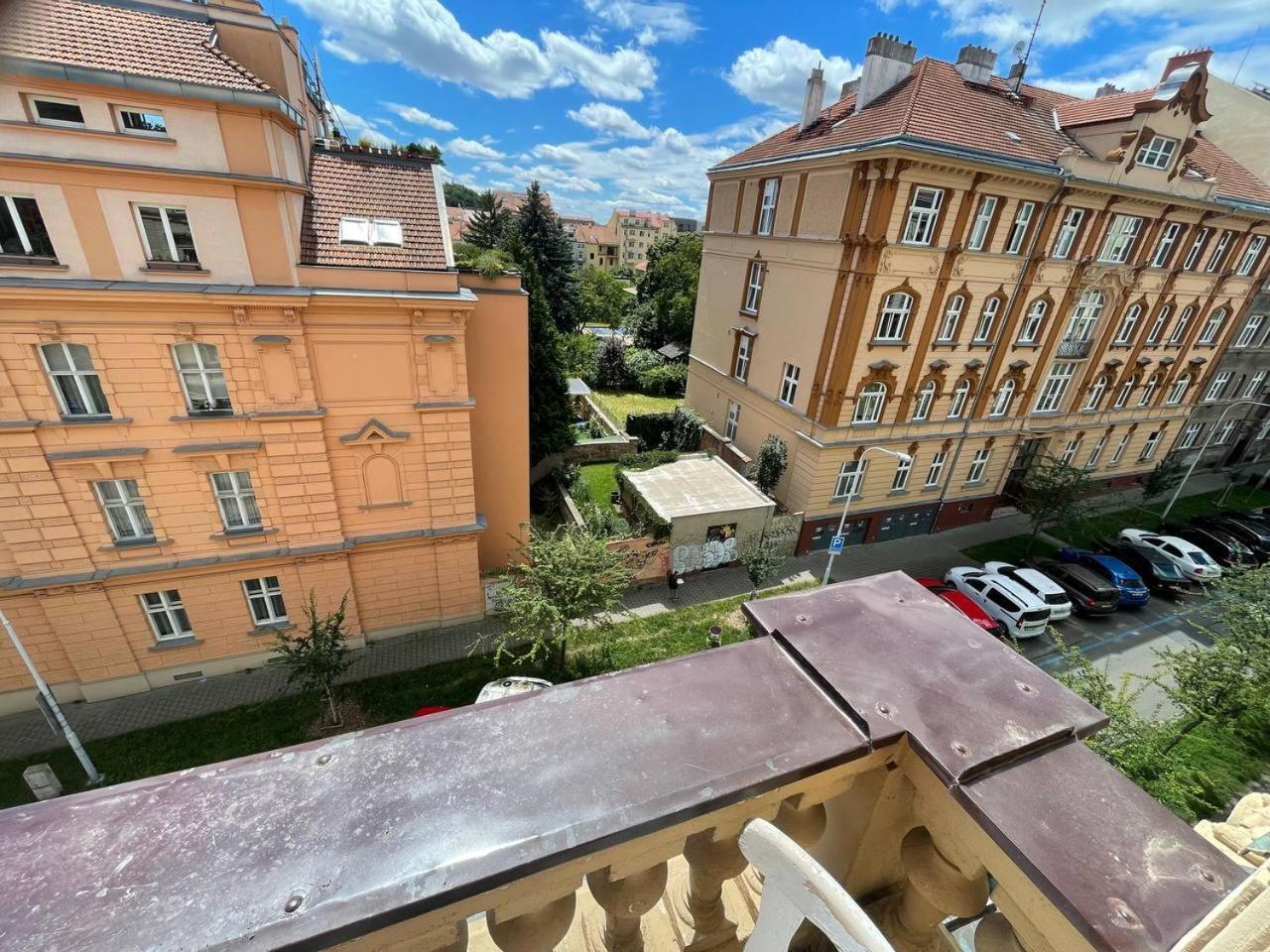 Rooms Veveri - Uvoz, 10 Min Peski Do Centru 布尔诺 外观 照片
